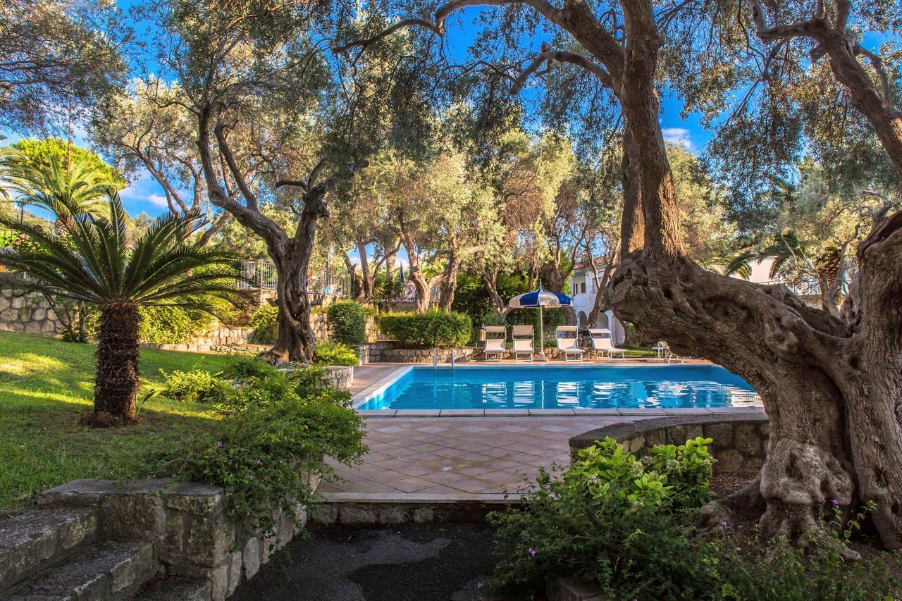 בלבדרה מריטימו Hotel La Castellana מראה חיצוני תמונה