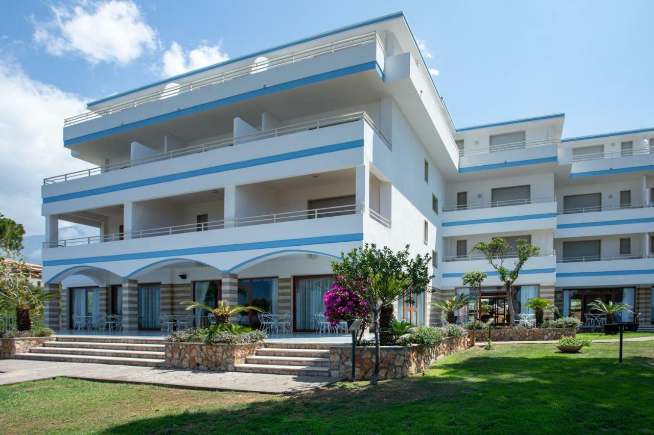 בלבדרה מריטימו Hotel La Castellana מראה חיצוני תמונה