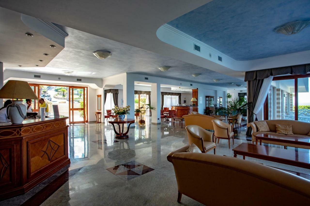 בלבדרה מריטימו Hotel La Castellana מראה חיצוני תמונה