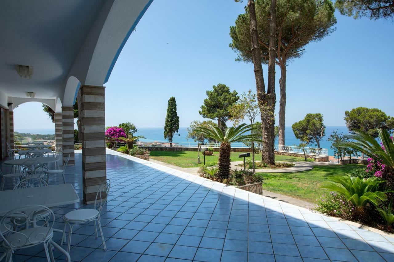 בלבדרה מריטימו Hotel La Castellana מראה חיצוני תמונה