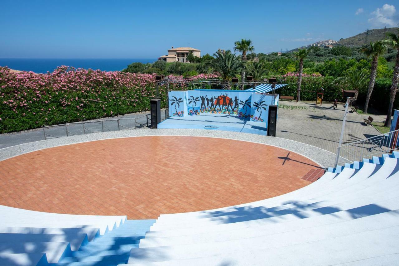 בלבדרה מריטימו Hotel La Castellana מראה חיצוני תמונה