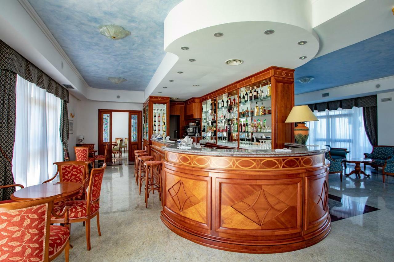 בלבדרה מריטימו Hotel La Castellana מראה חיצוני תמונה